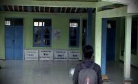 Gimana ni Pak Bupati? Sampai Jam 11.00 WIB, Kantor Desa Kepenuhan Barat Mulya kok Masih Tutup!